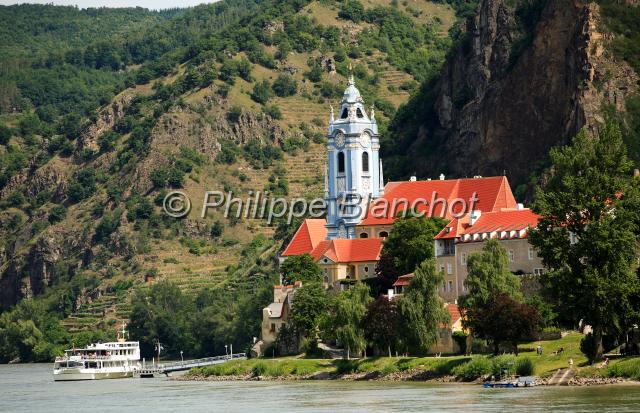autriche durnstein 1.jpg - Eglise paroissiale de DürnsteinVallée du Danube, Wachau, Basse-Autriche